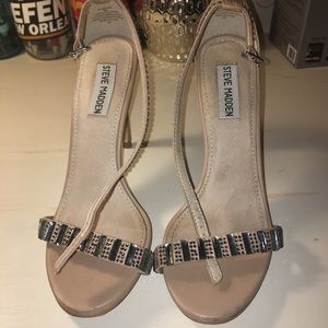 Steve Madden nude heels
